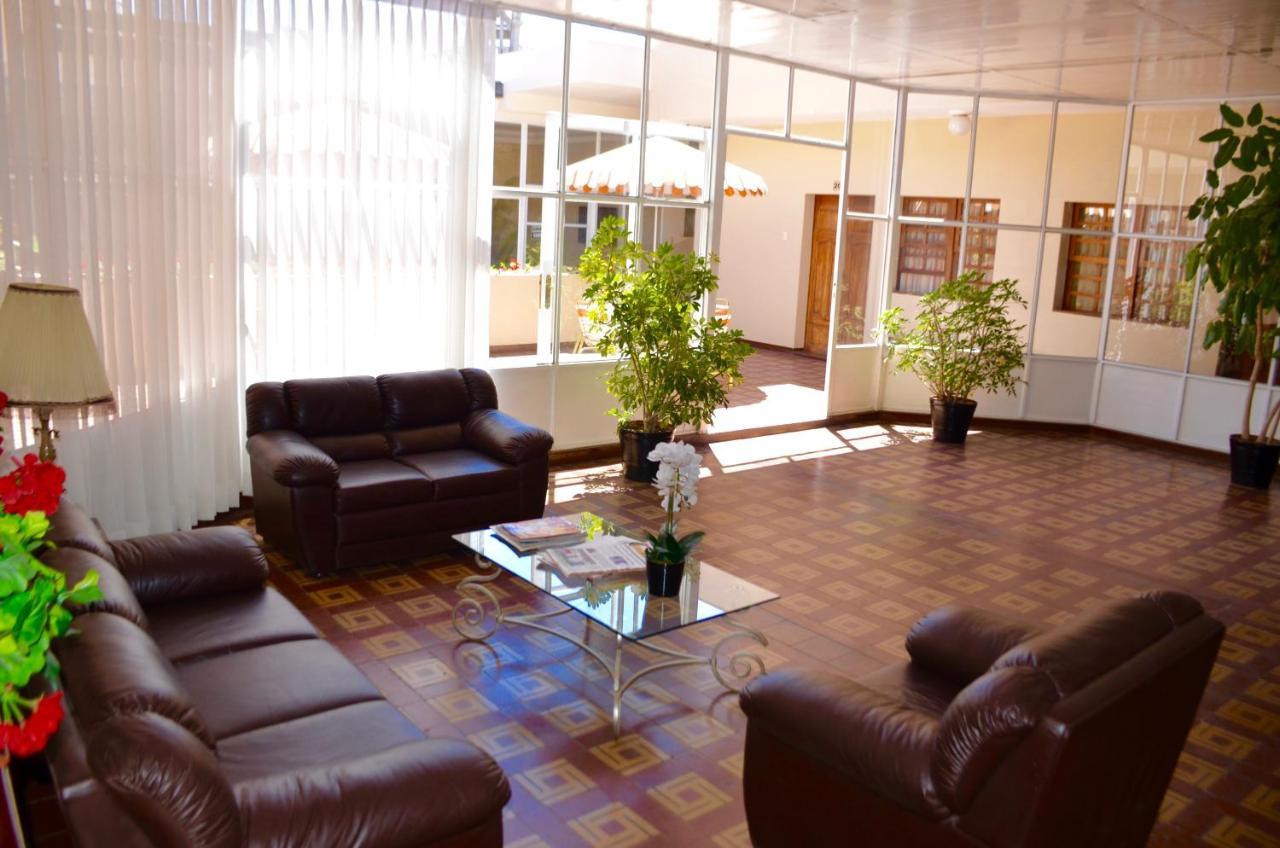 ארקוויפה Hotel Tito מראה חיצוני תמונה